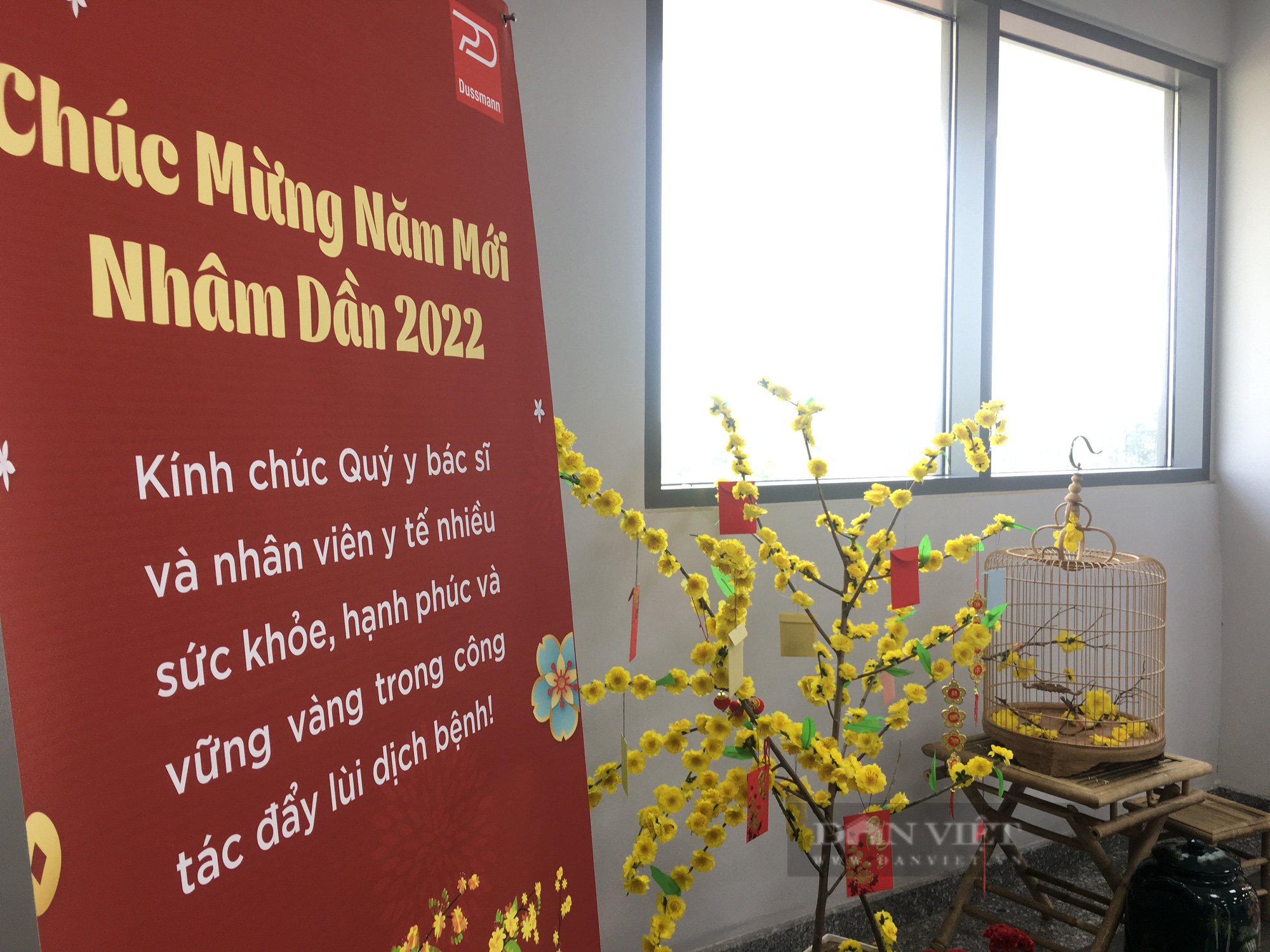 Bữa cơm tất niên đặc biệt nơi tuyến đầu - Ảnh 4.