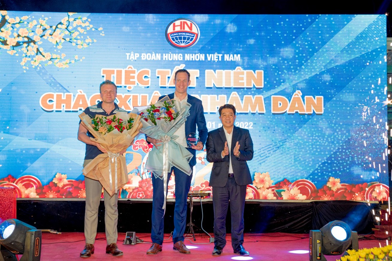 Tập đoàn Hùng Nhơn chia sẻ khó khăn, tặng quà tết cho hàng nghìn người nghèo các tỉnh Tây Nguyên - Ảnh 7.