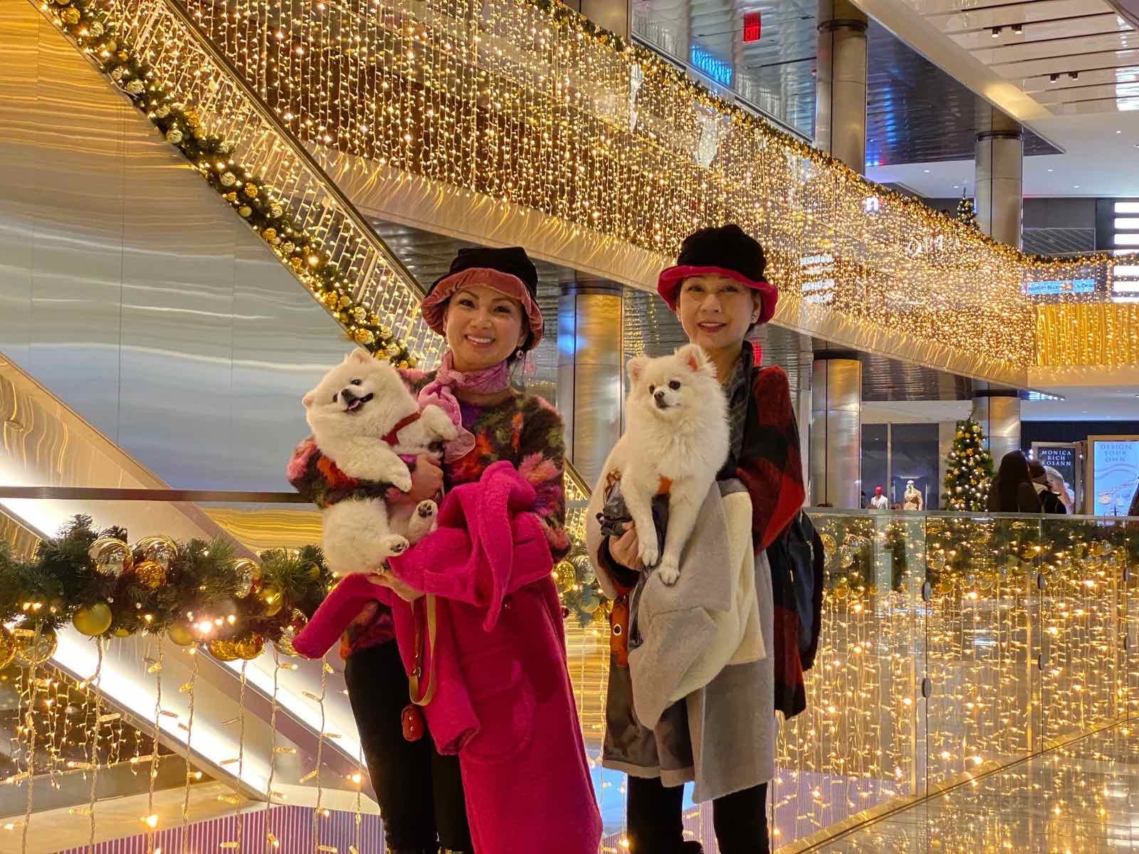 Ca sỹ tỷ phú Hà Phương dùng máy bay riêng đưa đồng nghiệp đi du lịch đầu năm - Ảnh 2.