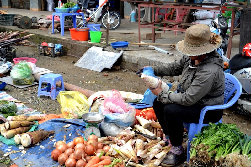 Sắc màu quyến rũ chợ phiên vùng cao ngày Tết - Ảnh 6.