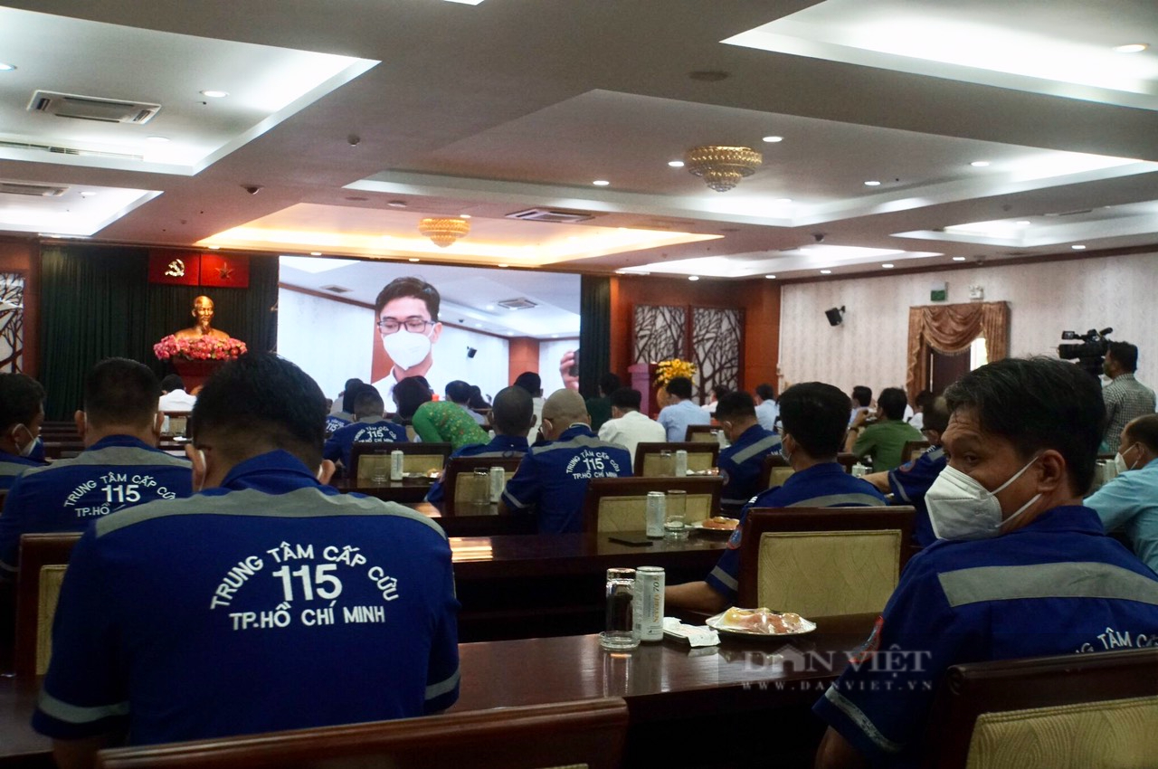 Bí thư TP.HCM tri ân các tài xế chống dịch Covid-19: &quot;Họ đã sống vì người khác!&quot; - Ảnh 3.