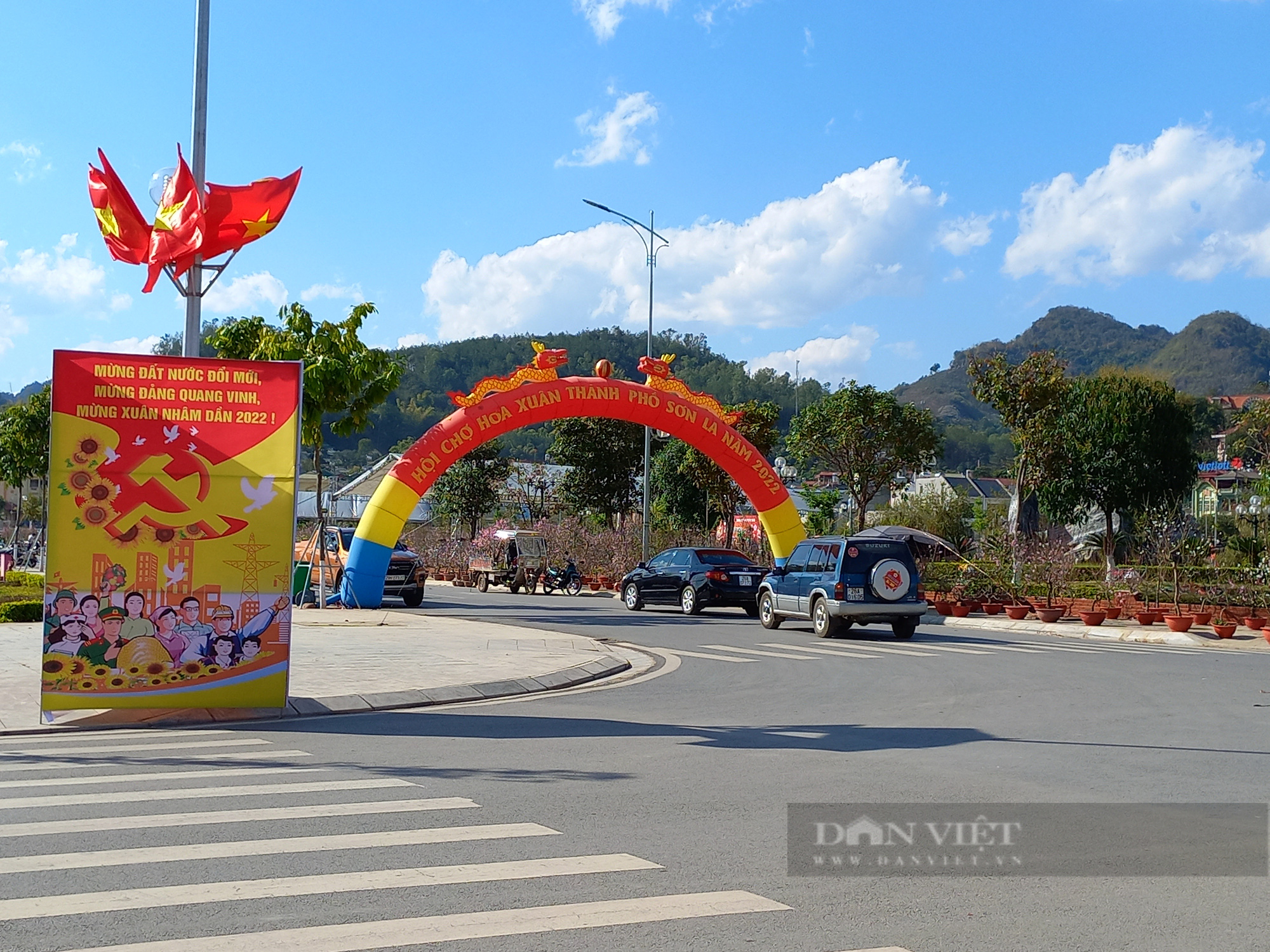 Clip: Lên vùng cao xem bà con đụng lợn tết - Ảnh 2.