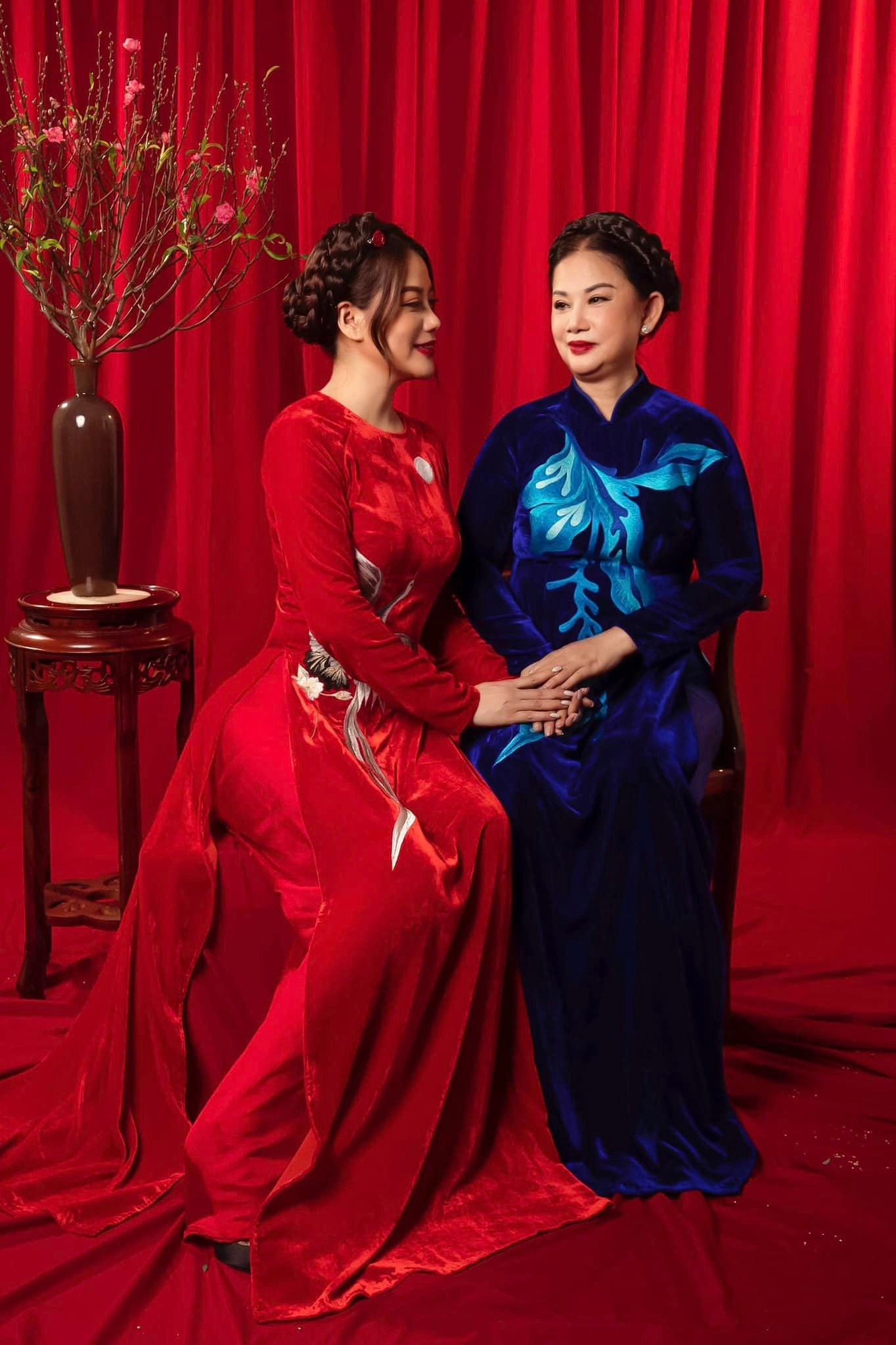 Trương Ngọc Ánh: &quot;Đừng chờ đến lúc thật giàu mới quay về nhà&quot; (mùng 1) - Ảnh 4.