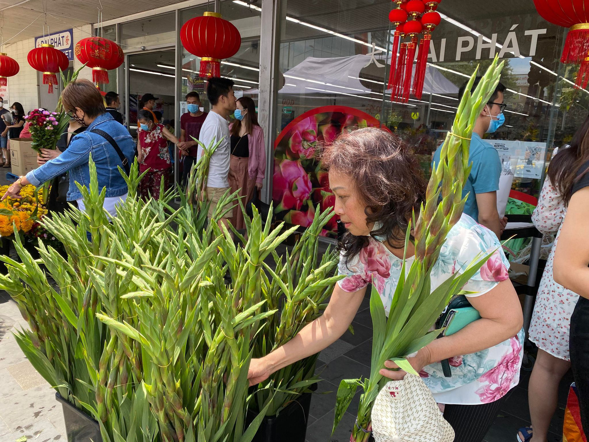 Người Việt ở nước ngoài bồi hồi đón Tết cổ truyền và mong ước cháy bỏng năm Nhâm Dần - Ảnh 3.