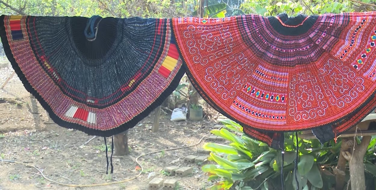 Làng “nguyên thủy” giữa núi rừng Tây Bắc - Ảnh 7. Làng “nguyên thủy” giữa núi rừng Tây Bắc - Ảnh 7.