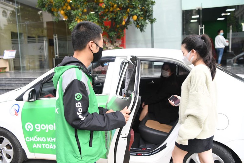 Gojek triển khai dịch vụ gọi xe ô tô công nghệ GoCar tại Hà Nội - Ảnh 1.