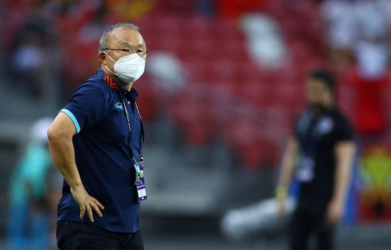 Bóng đá Việt Nam nhìn từ thất bại tại AFF Cup 2020: Có con đường nào để đi tắt? - Ảnh 1.