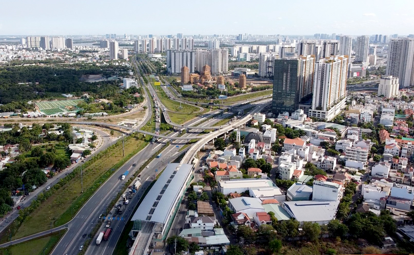 Chưa đánh thuế gấp đôi khi chuyển nhượng nhà đất thứ 2 để không ảnh hưởng thị trường - Ảnh 4.