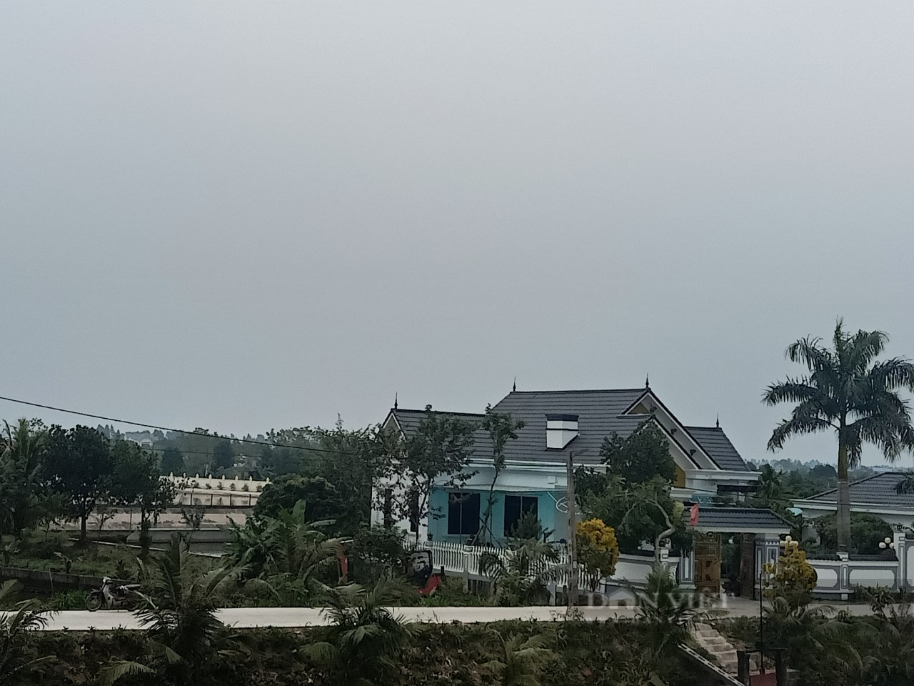 Chủ tịch tỉnh Hải Dương chỉ đạo xử lý vụ: “Hai biệt thự khủng xây trái phép trên đất nông nghiệp” - Ảnh 1.