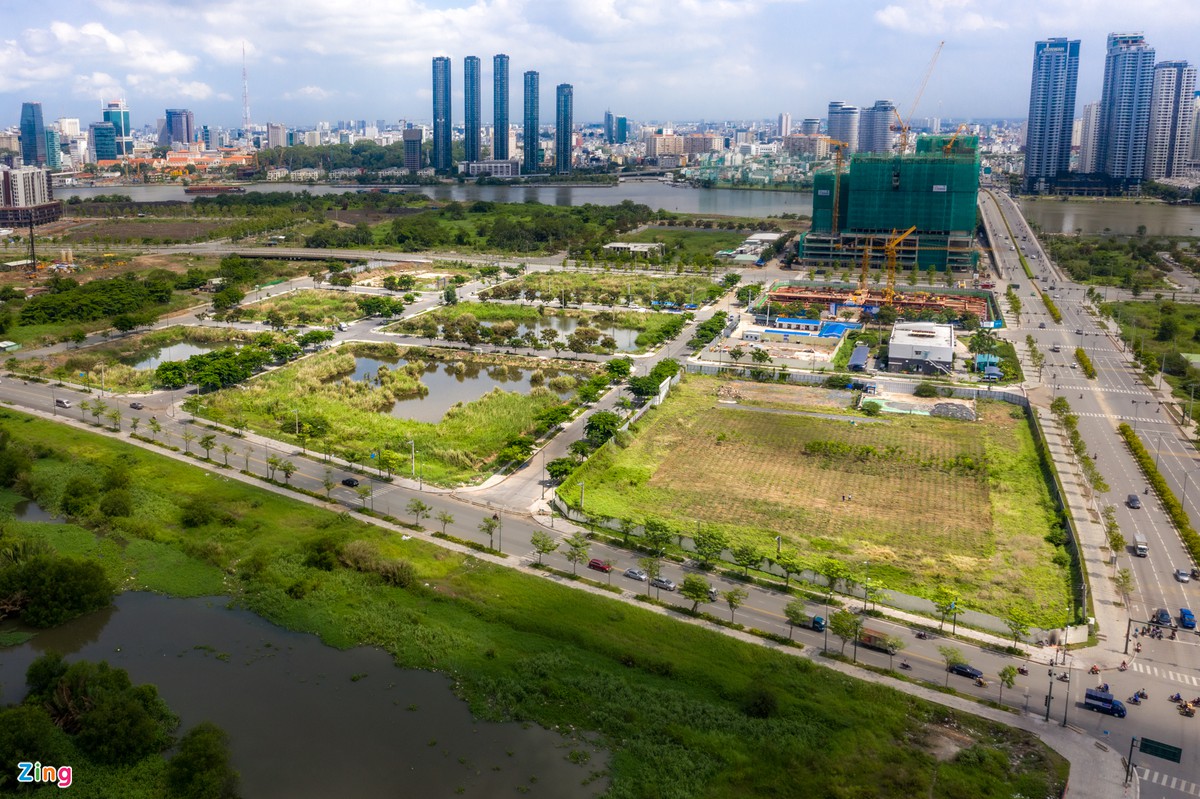 Bốn công ty trúng đấu giá đất Thủ Thiêm phải nộp đủ tiền trong 90 ngày tới - Ảnh 1. Bốn công ty trúng đấu giá đất Thủ Thiêm phải nộp đủ tiền trong 90 ngày tới - Ảnh 1.