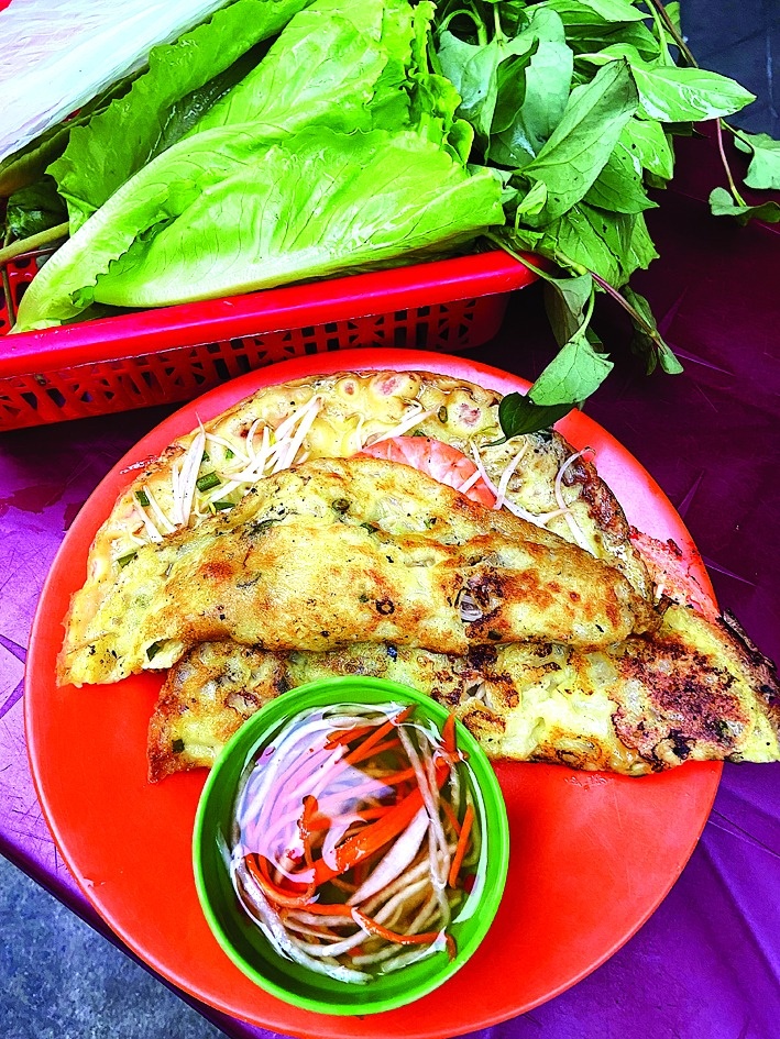 Bánh xèo chuẩn vị miền Trung giữa lòng Sài Gòn - Ảnh 2. Bánh xèo chuẩn vị miền Trung giữa lòng Sài Gòn - Ảnh 2.