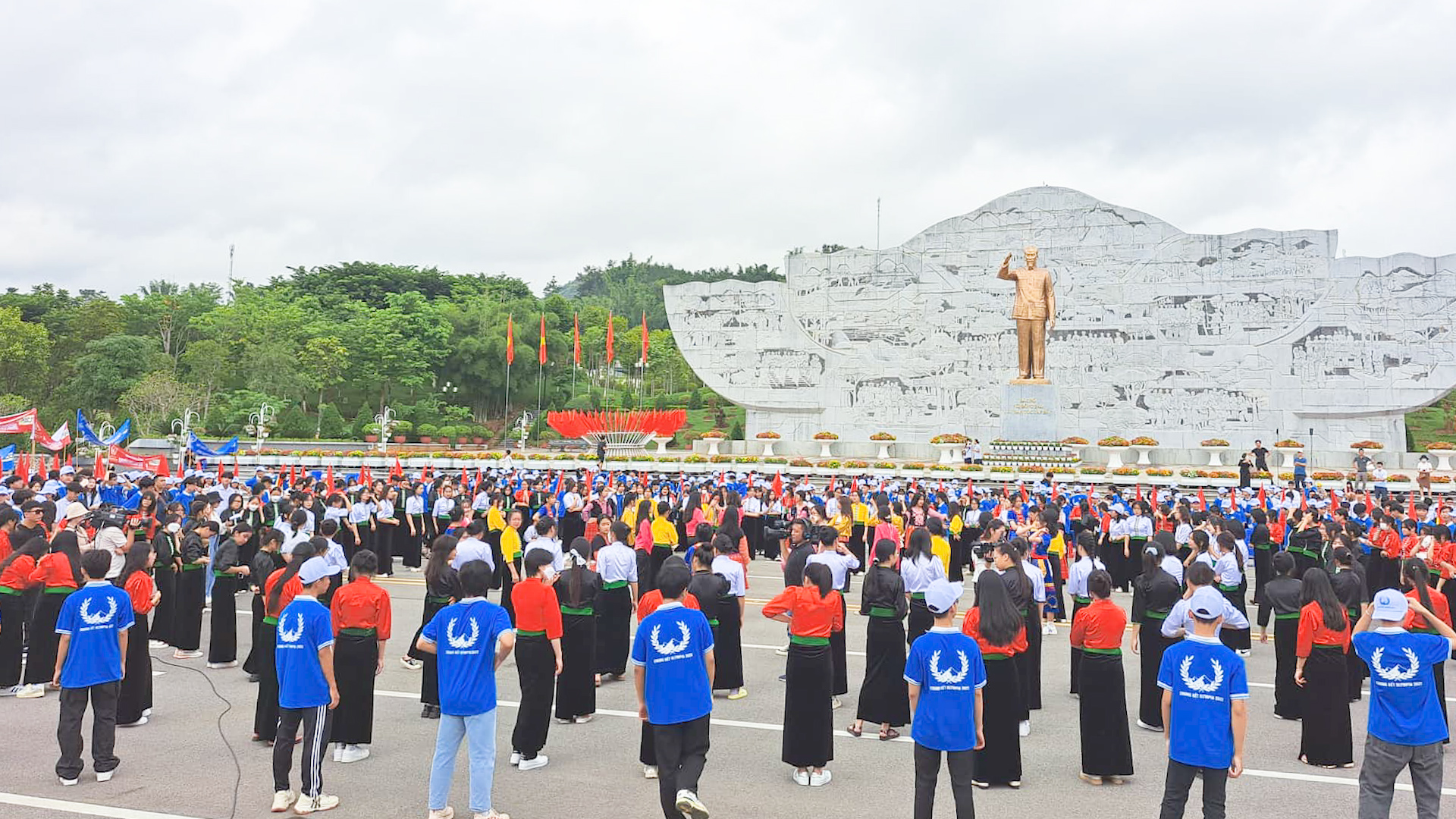 Sơn La: Kỳ vọng tại chung kết cuộc thi "Đường lên đỉnh Olympia năm thứ 22" - Ảnh 6. Sơn La: Kỳ vọng tại chung kết cuộc thi "Đường lên đỉnh Olympia năm thứ 22" - Ảnh 6.