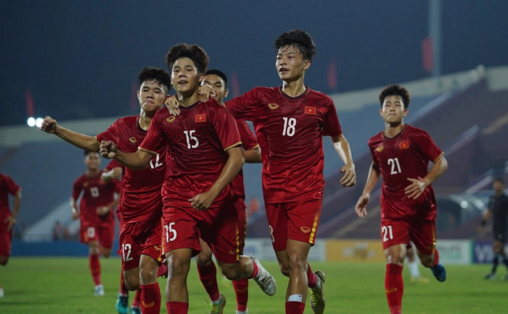 Báo Trung Quốc nói lời cảm ơn vì được U17 Việt Nam giúp đỡ - Ảnh 1.