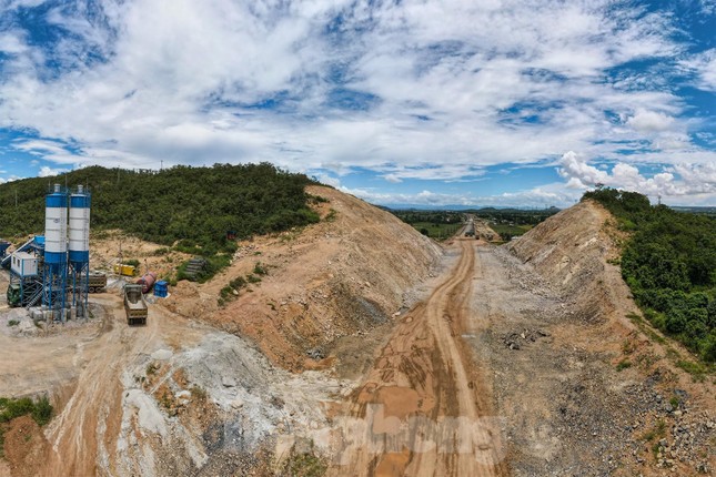 Lộ diện hình hài cao tốc Phan Thiết - Vĩnh Hảo trị giá gần 11.000 tỷ đồng - Ảnh 5.