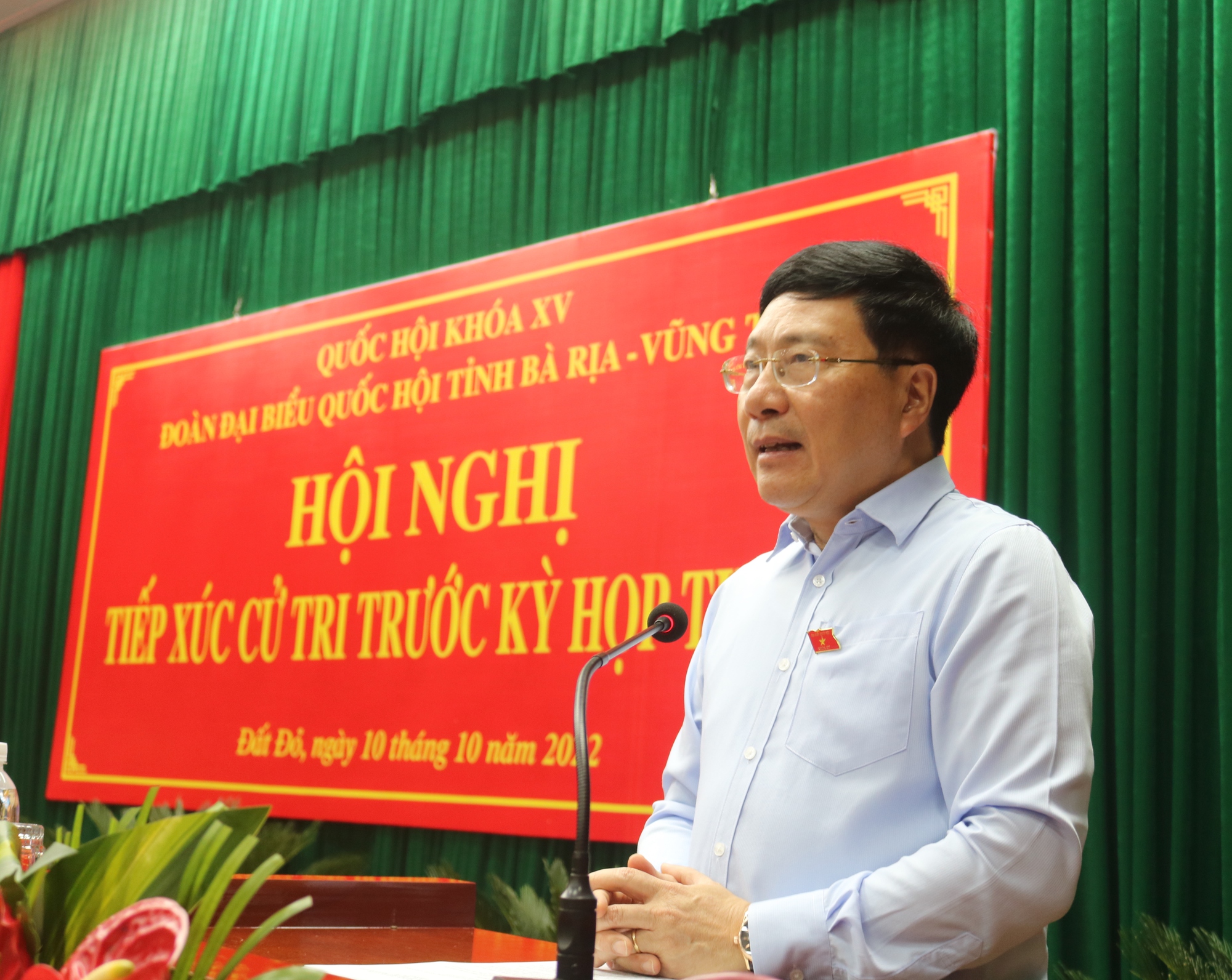 Cử tri Bà Rịa - Vũng Tàu mong muốn nhanh chóng có giải pháp ổn định thị trường xăng dầu - Ảnh 1.