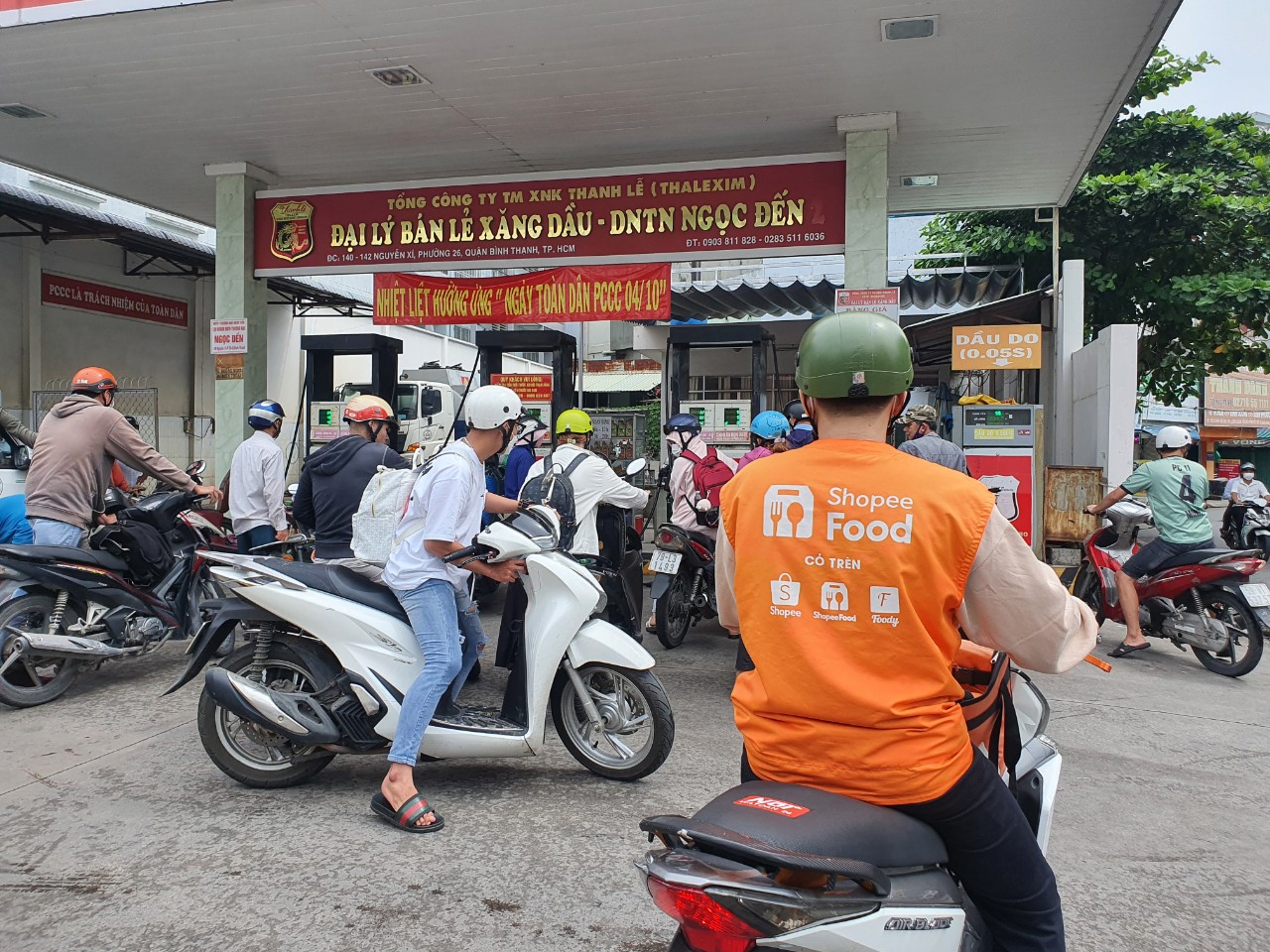 Vì sao nhiều cây xăng TP.HCM hết xăng? - Ảnh 3.