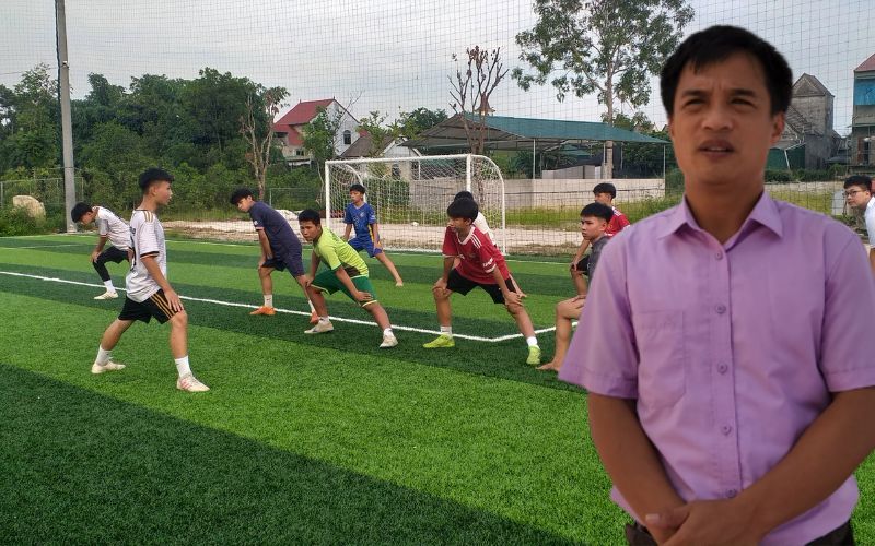Thầy giáo dành cả mùa hè dạy bóng đá miễn phí cho học sinh - Ảnh 3.