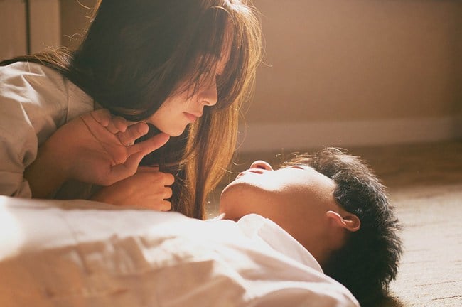 Đàn ông luôn có 3 hành động này trên giường, chứng tỏ anh ta đã chán ngấy vợ rồi - Ảnh 1.