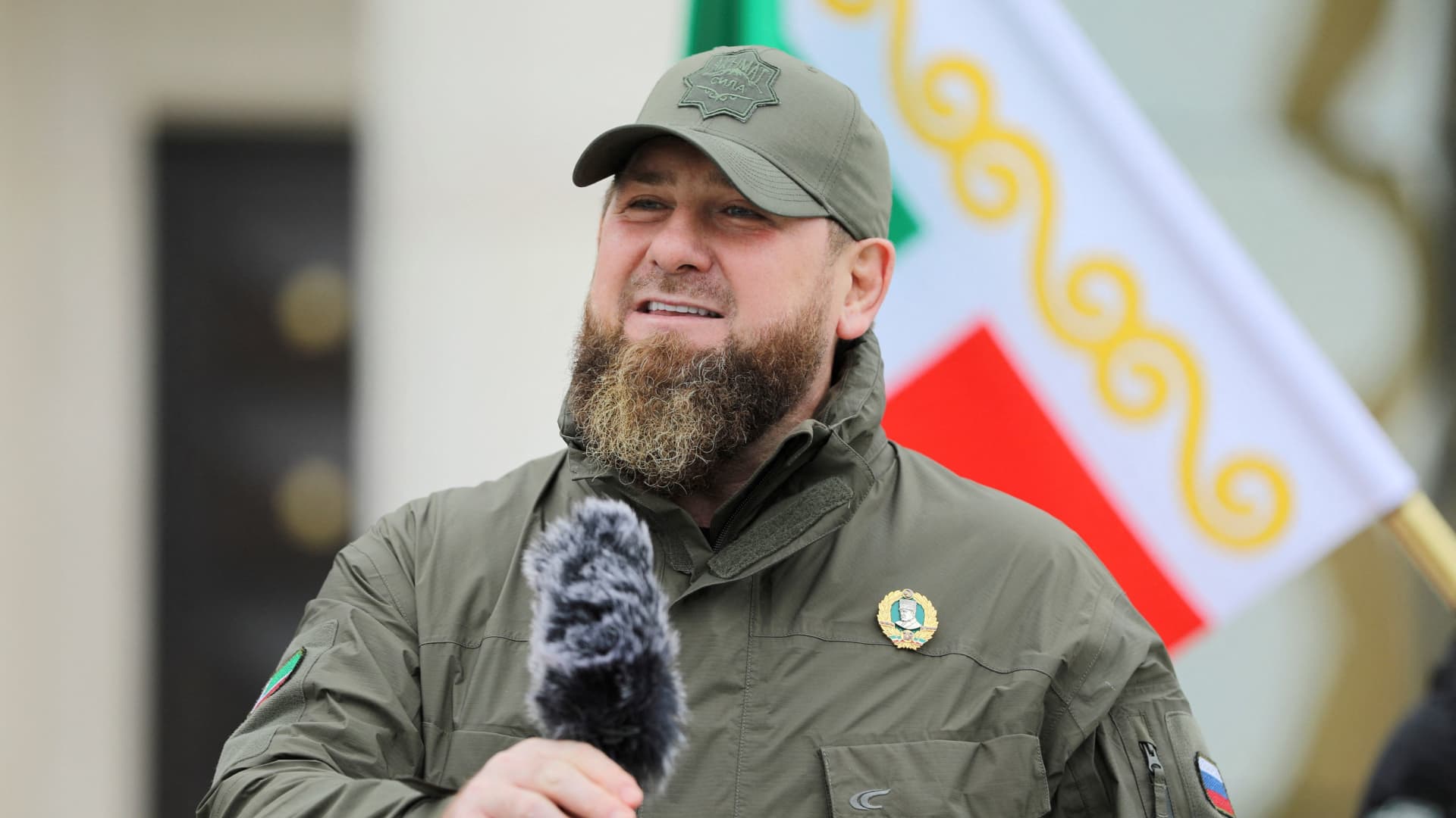 Thủ lĩnh Chechnya bất ngờ tuyên bố hài lòng 100% với chiến dịch quân sự đặc biệt ở Ukraine - Ảnh 1.