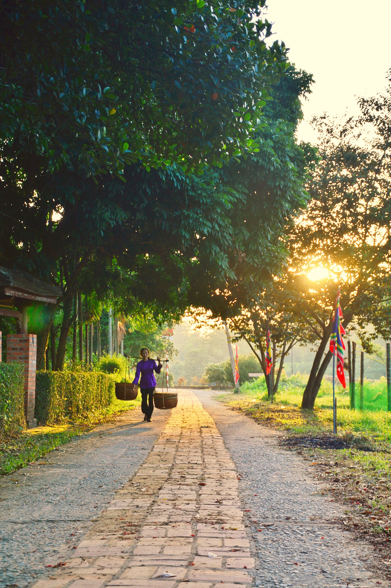 Ngỡ ngàng với những ngôi làng nhuốm màu thời gian trải dài khắp Việt Nam - Ảnh 12.