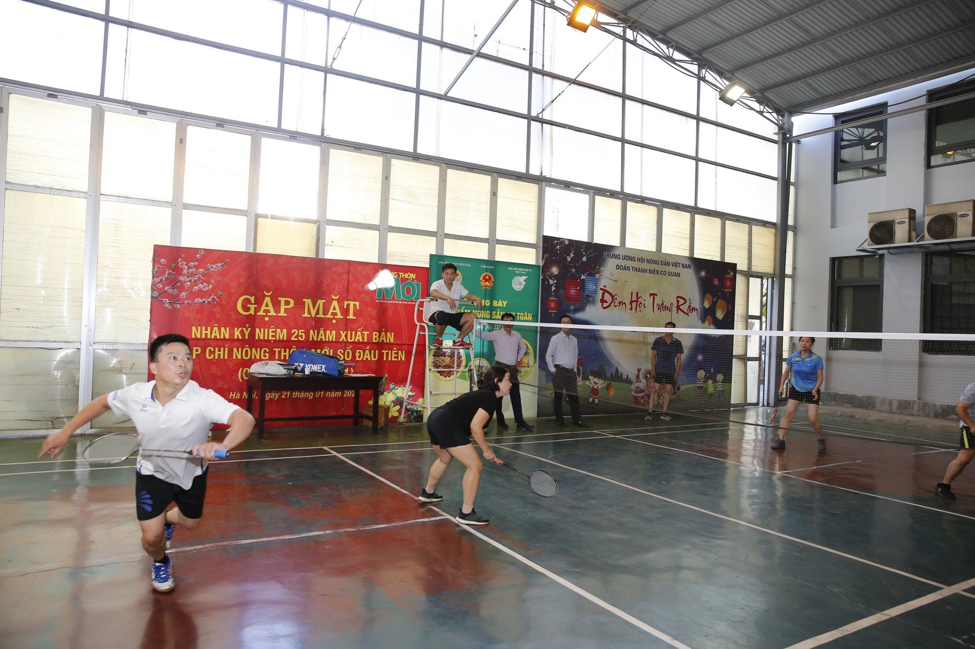 Giải thể thao Công đoàn CQTW Hội Nông dân Việt Nam 2022: Sôi nổi giao lưu, &quot;gặt vàng&quot; nụ cười! - Ảnh 9.