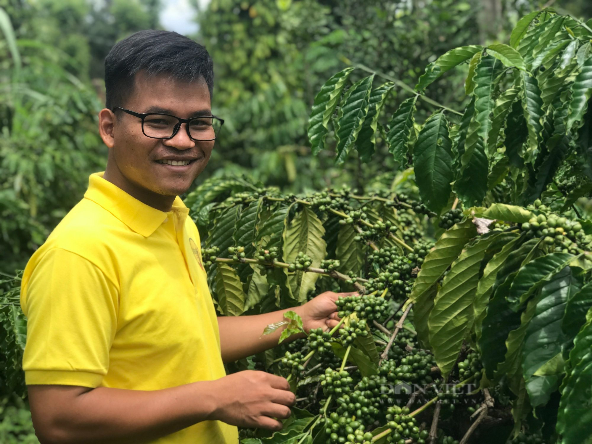10 kỷ lục ấn tượng của 100 Nông dân Việt Nam xuất sắc 2022, có tỷ phú nuôi tôm có doanh thu 70 tỷ/đồng - Ảnh 4.