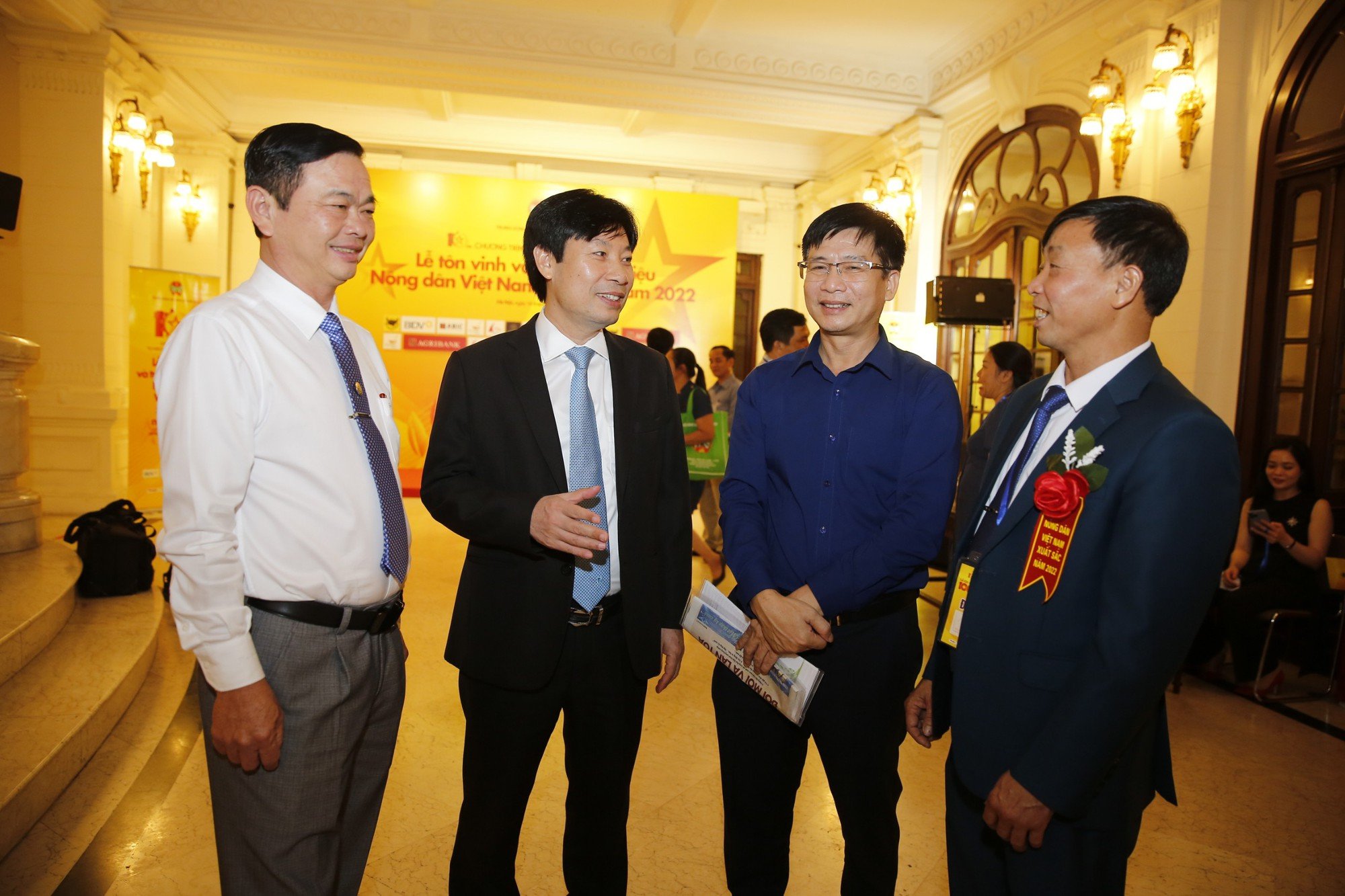 Lễ tôn vinh và trao danh hiệu cho 100 &quot;Nông dân Việt Nam xuất sắc 2022&quot; - Ảnh 4.