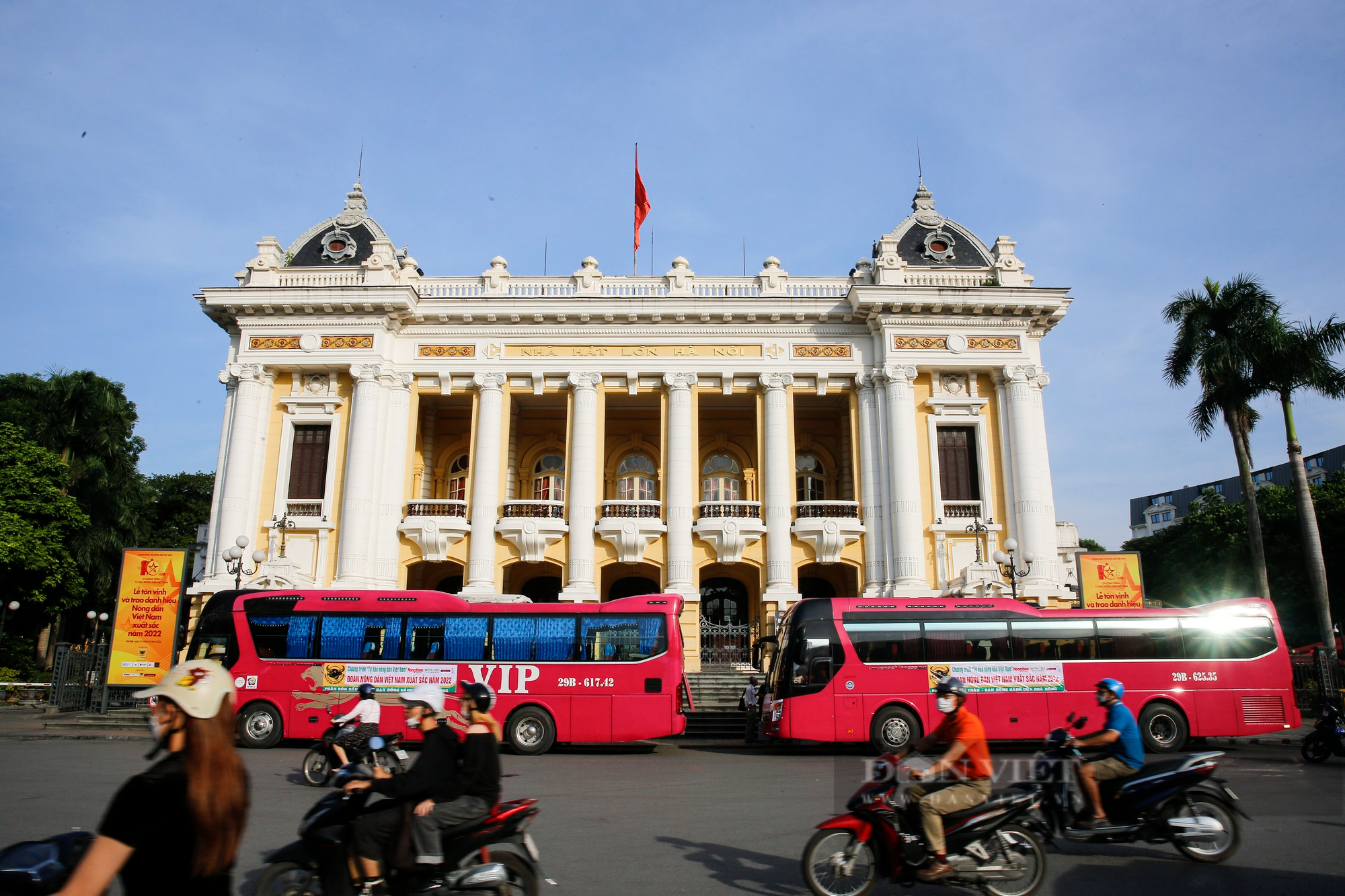 Phó Chủ tịch Hội Nông dân Việt Nam Bùi Thị Thơm dự tổng duyệt Lễ tôn vinh và trao Danh hiệu Nông dân Việt Nam - Ảnh 1.