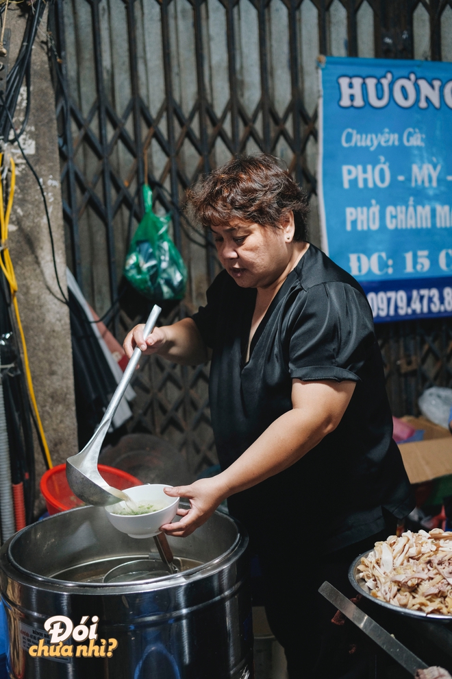 Lấp đầy chiếc bụng đói với 2 món ăn đêm trứ danh ở phố Cao Thắng - Ảnh 7.