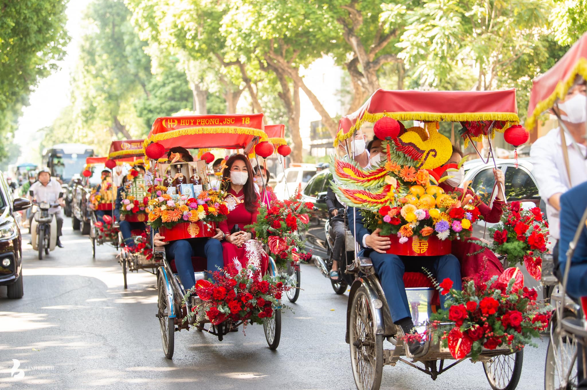 Đám hỏi Hoa hậu Đỗ Mỹ Linh gây &quot;sốt&quot; với dàn bê tráp xinh đẹp &quot;gây thương nhớ&quot; - Ảnh 4.