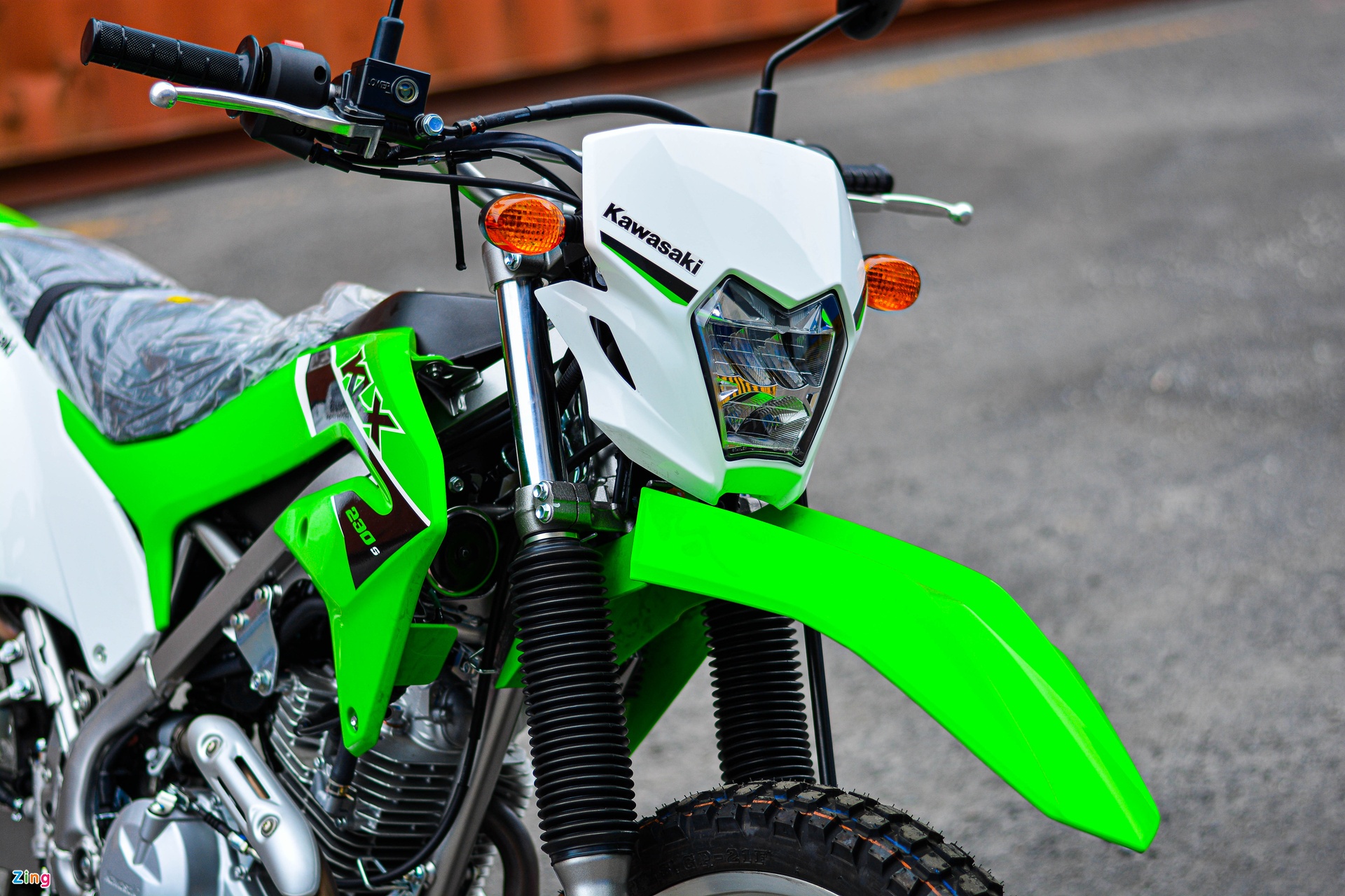 Xe cào cào Kawasaki KLX230 có giá ngang Honda SH 350i - Ảnh 8.