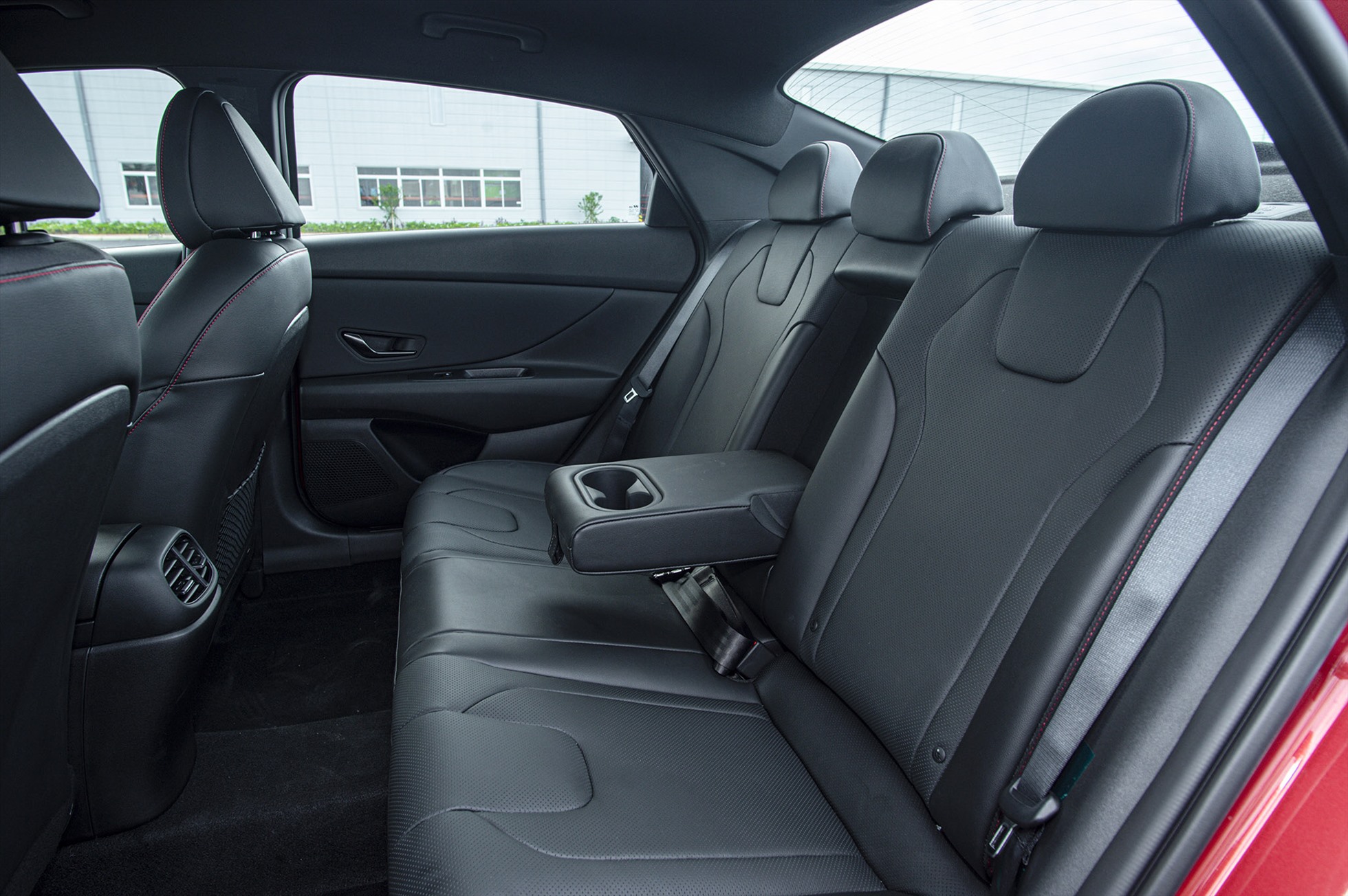 Hyundai N Line hay Honda Civic RS &quot;ngon hơn&quot; ở phân khúc Sedan thể thao? - Ảnh 6.