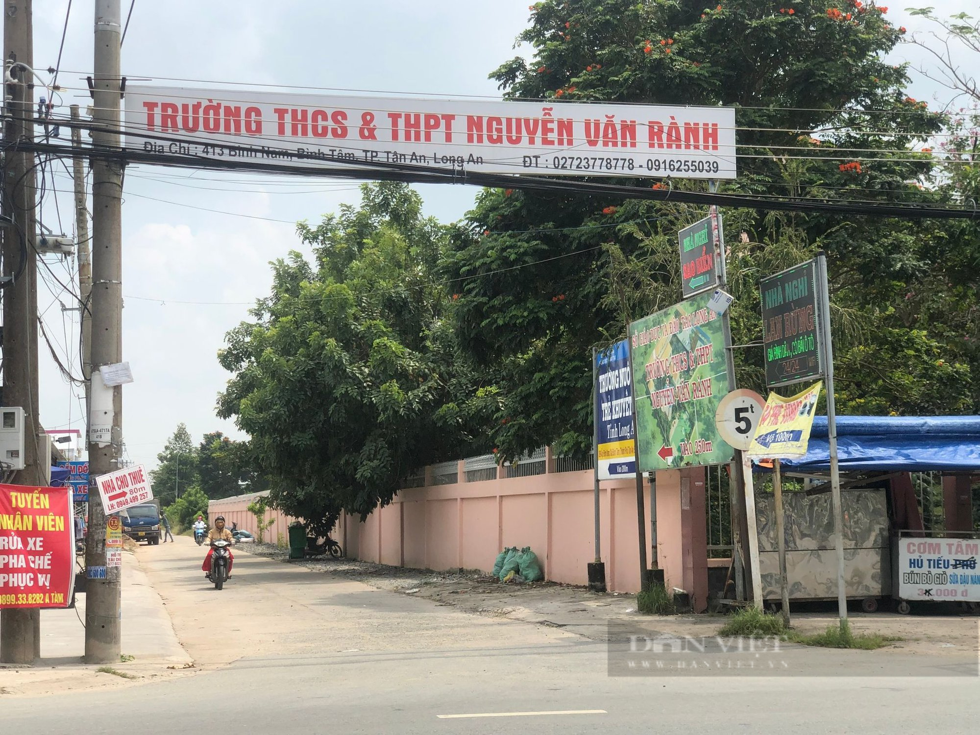 Vụ nam sinh lớp 11 bị đánh ở Long An: Nhà trường lên tiếng - Ảnh 1.