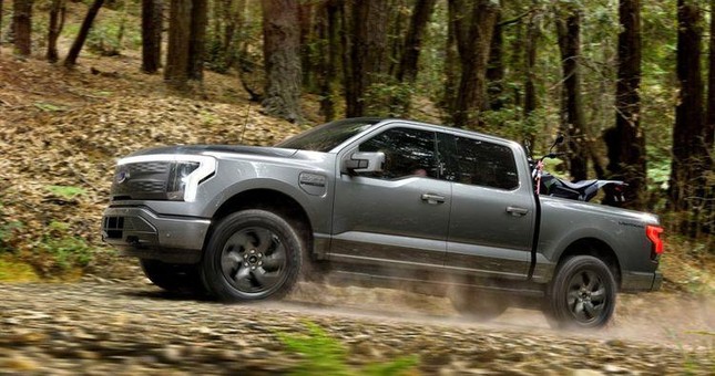 Ford và GM cảnh báo các đại lý bán xe chênh giá - Ảnh 2.
