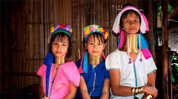 Rợn tóc gáy với những tiêu chuẩn làm đẹp của phụ nữ cổ xưa  - Ảnh 9.