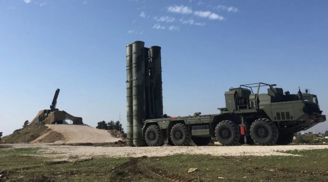 Ukraine hạ gục hệ thống phòng không tối tân nhất của Nga  - Ảnh 1.