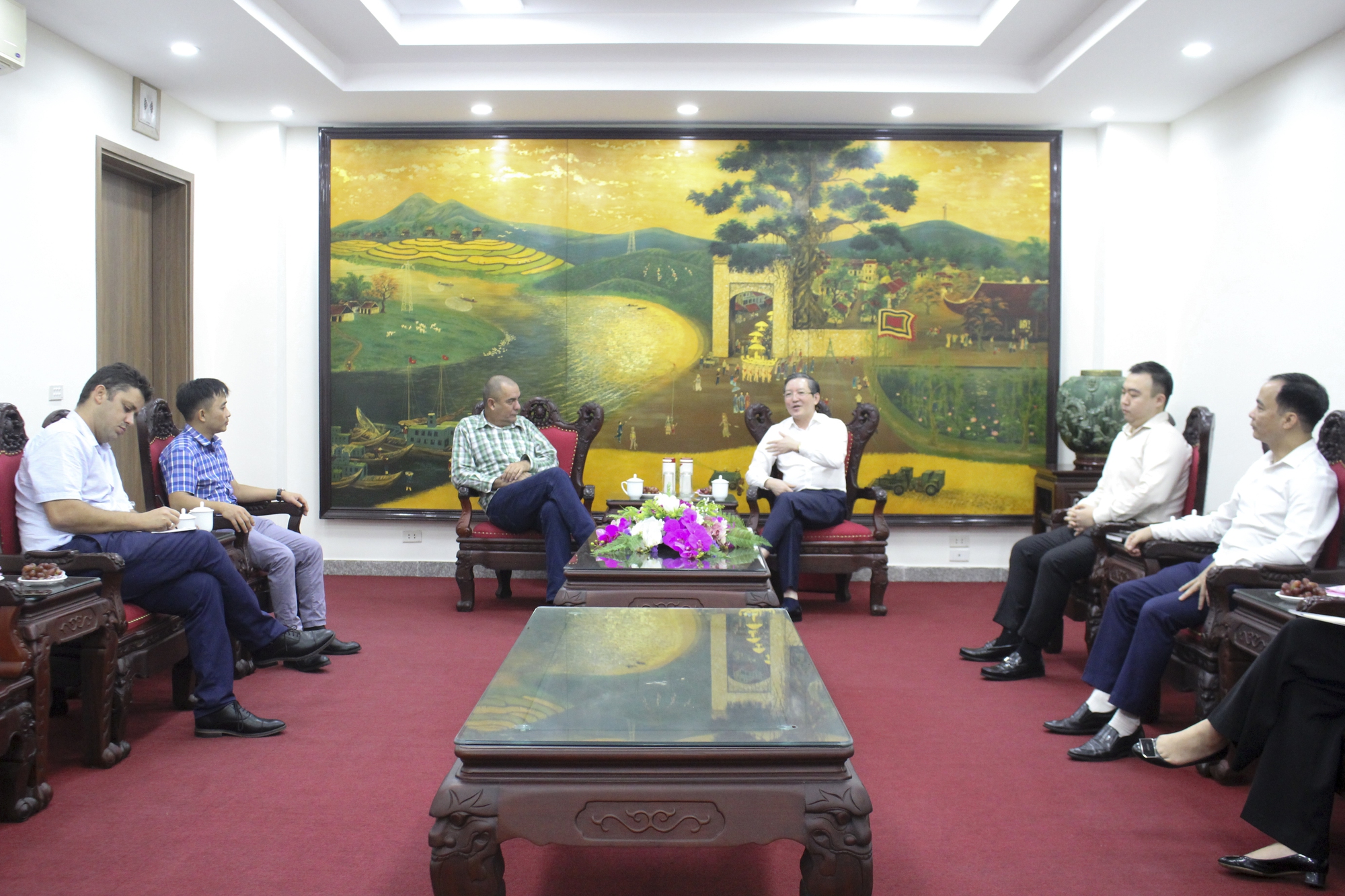 Chủ tịch Trung ương Hội NDVN Lương Quốc Đoàn tiếp, làm việc với Bộ trưởng Bộ Nông nghiệp Cuba- Ảnh 1.