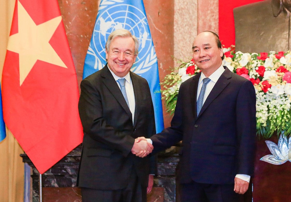 Cận cảnh lễ đón Tổng Thư ký Liên Hiệp Quốc António Guterres thăm Việt Nam - Ảnh 10. Cận cảnh lễ đón Tổng Thư ký Liên Hiệp Quốc António Guterres thăm Việt Nam - Ảnh 10.