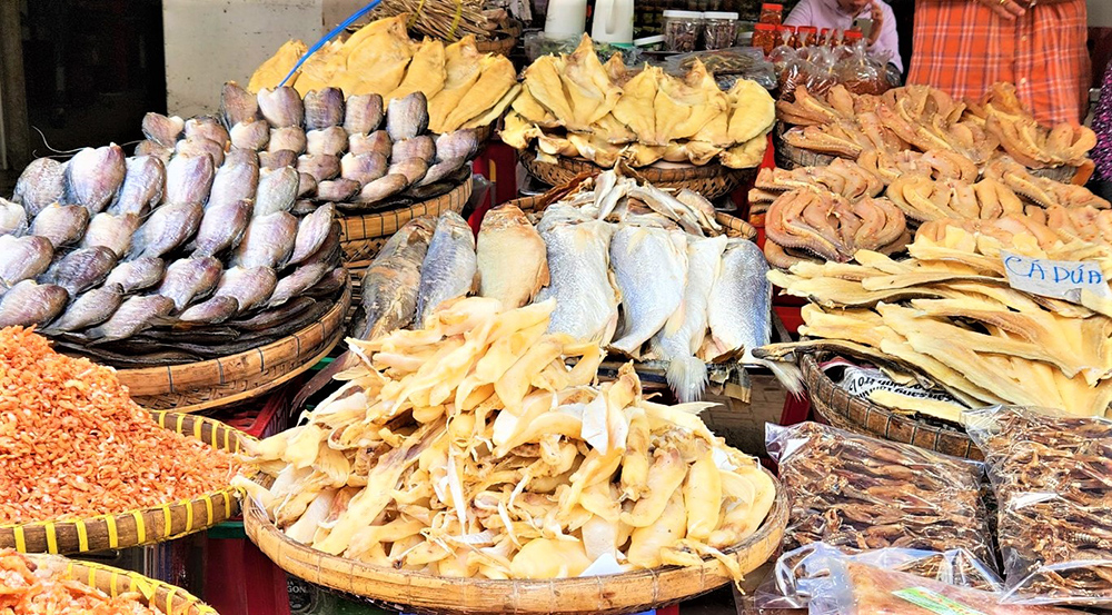 Chợ nào ở miền Tây được mệnh danh là thủ phủ mắm? - Ảnh 4.
