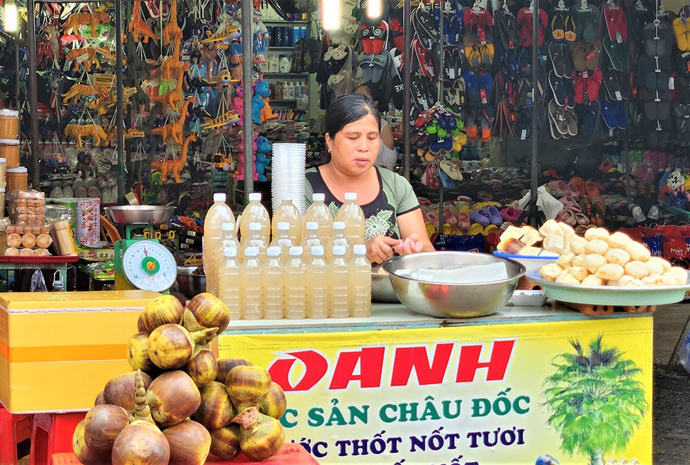 Chợ nào ở miền Tây được mệnh danh là thủ phủ mắm? - Ảnh 9.
