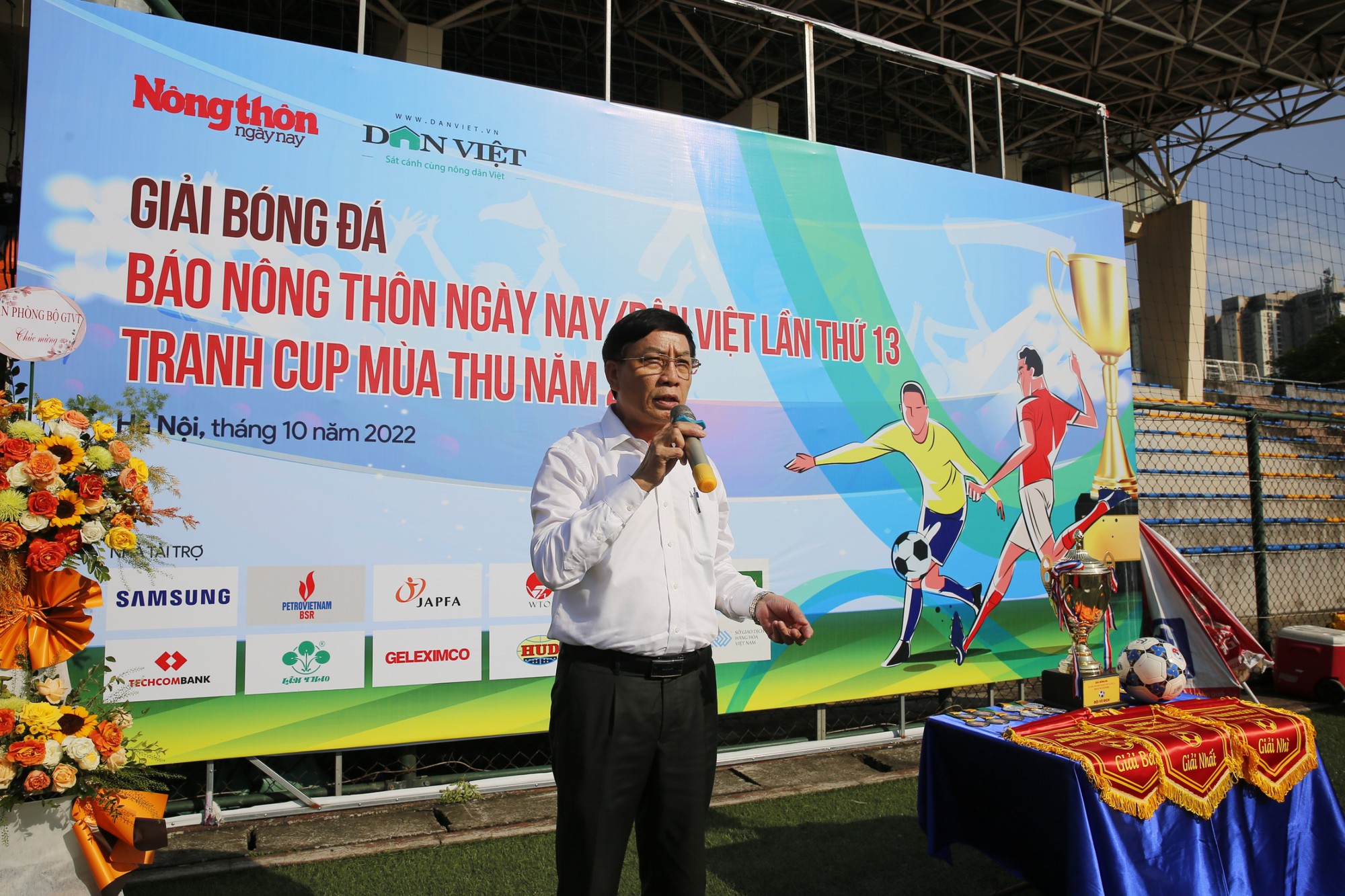 Khai mạc Giải bóng đá NTNN/Dân Việt 2022: Chủ nhà giành 3 điểm trước Vnexpress - Ảnh 4.