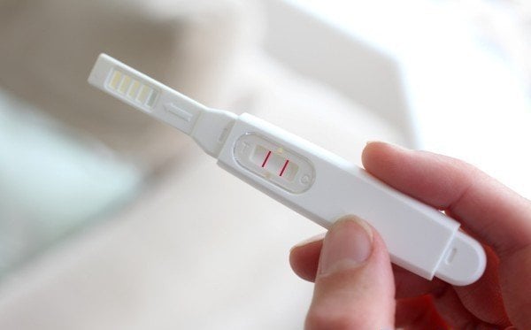 Làm người yêu có bầu nhưng không cưới, có bị xử lý? - Ảnh 1.