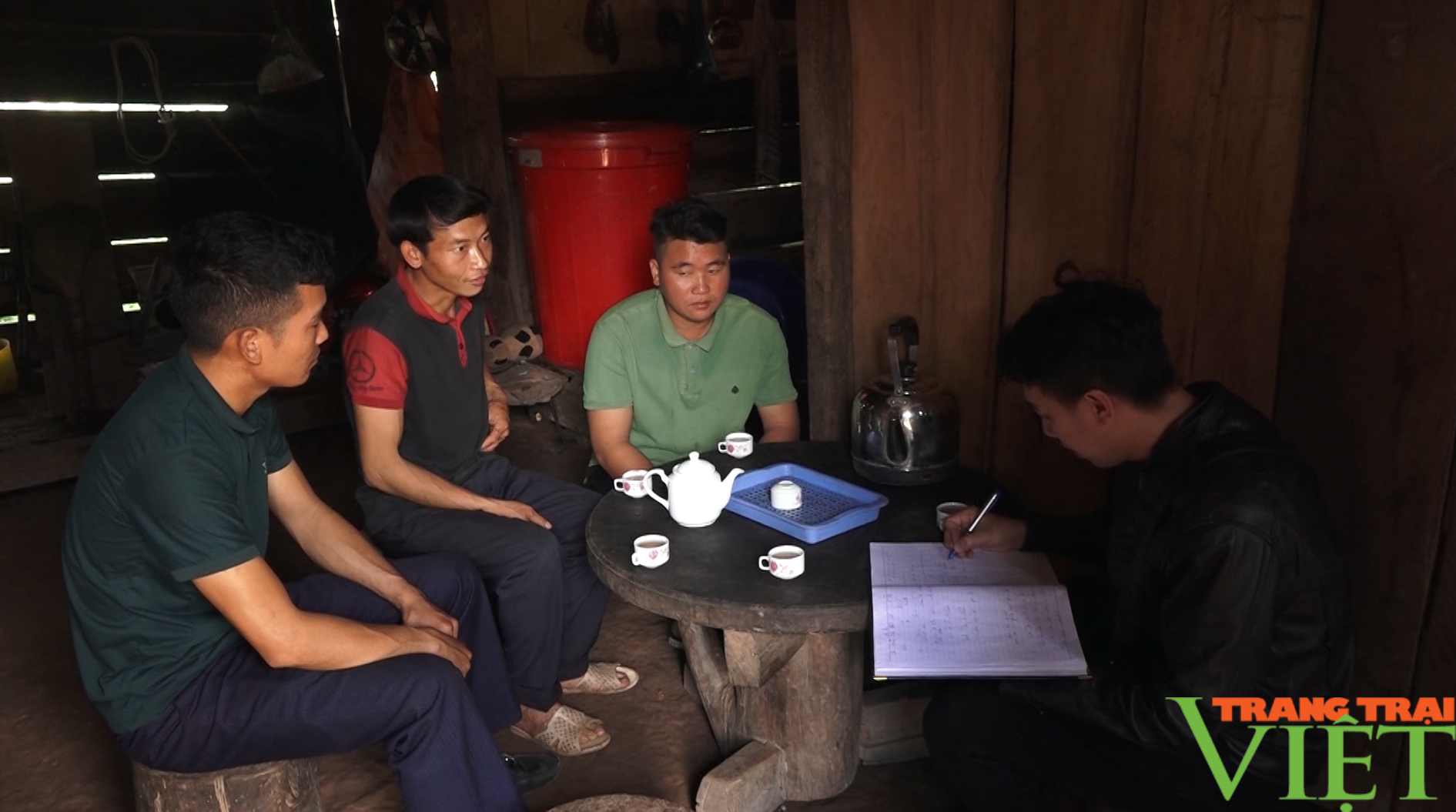 Xã vùng cao Lai Châu giải bài toán tảo hôn và sinh nhiều con - Ảnh 4. Xã vùng cao Lai Châu giải bài toán tảo hôn và sinh nhiều con - Ảnh 4.