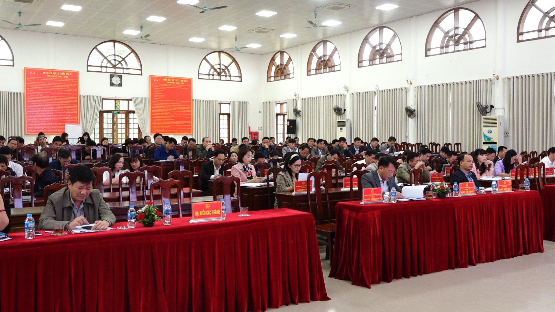 Việc giải quyết đơn thư khiếu nại, tố cáo ở huyện Thanh Oai còn chậm - Ảnh 1.
