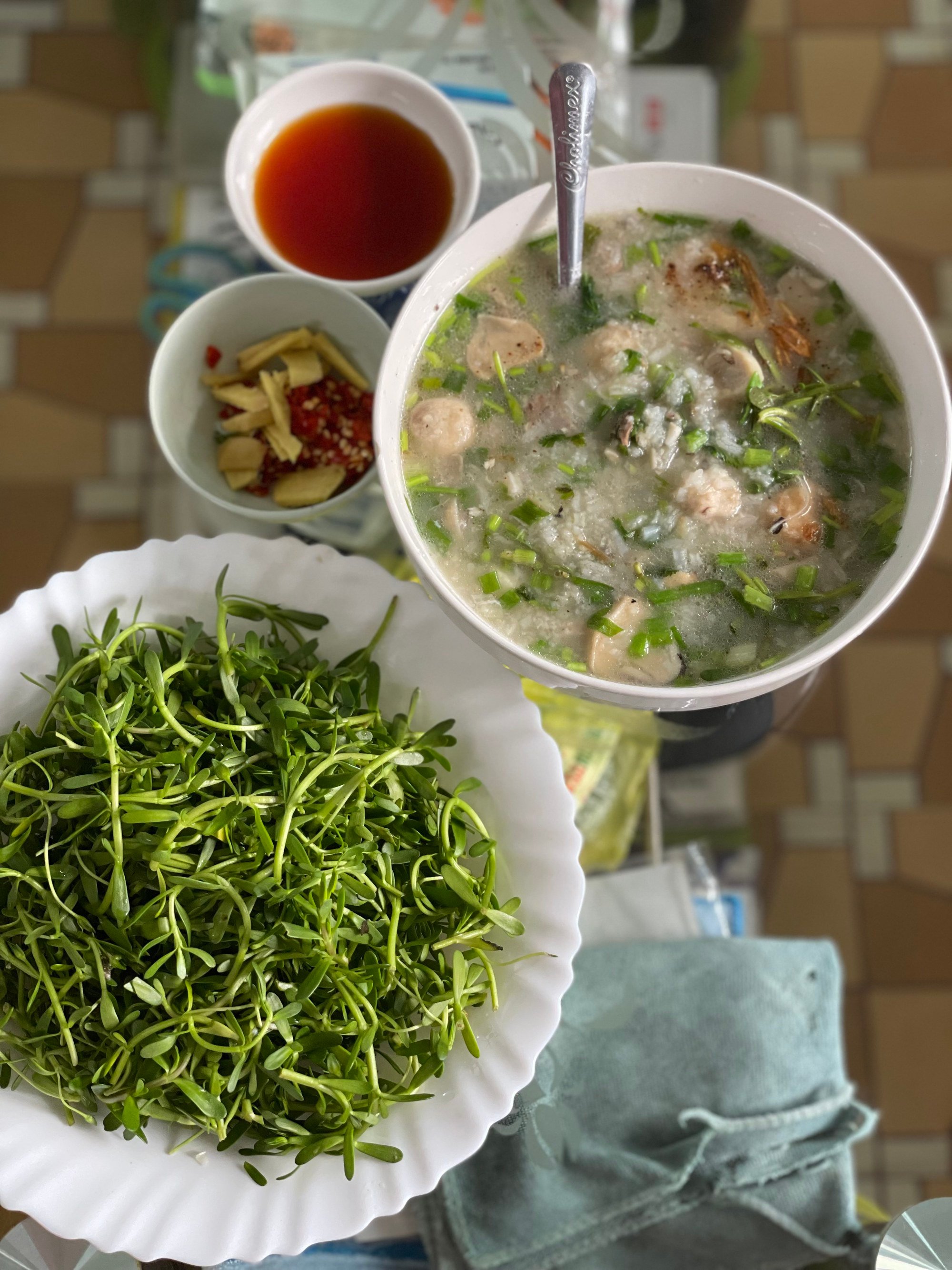 Kể chuyện làng: Nhớ cháo cá quê nhà - Ảnh 1.