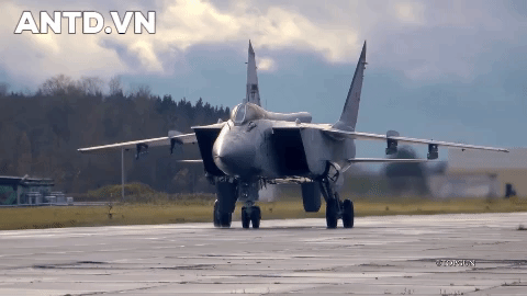 Tiêm kích MiG-31 Nga đã bắn rơi cường kích Su-24 Ukraine thế nào? - Ảnh 25.