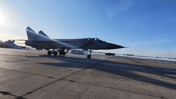 Tiêm kích MiG-31 Nga đã bắn rơi cường kích Su-24 Ukraine thế nào? - Ảnh 29.