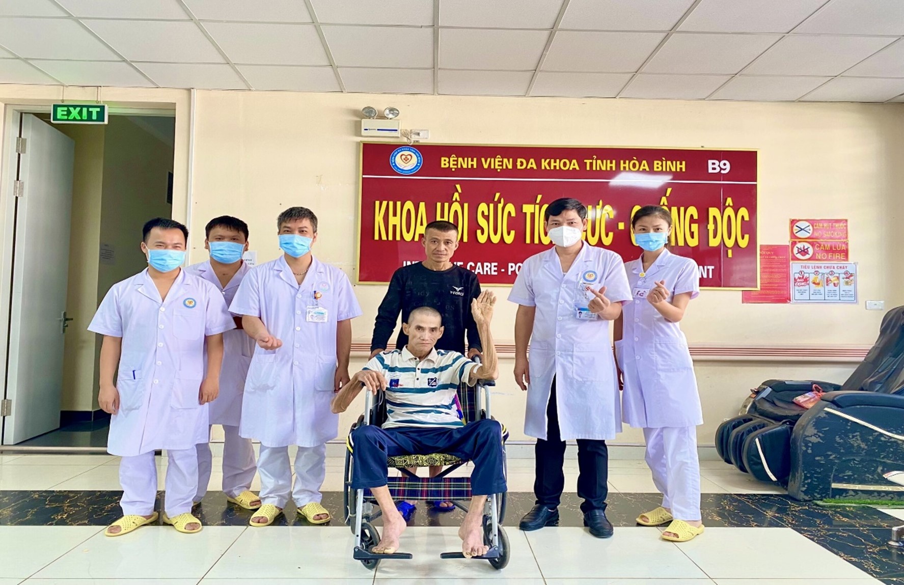 Cứu sống bệnh nhân bị uốn ván nguy kịch &quot;nhiều lần người nhà xin về&quot;  - Ảnh 2.