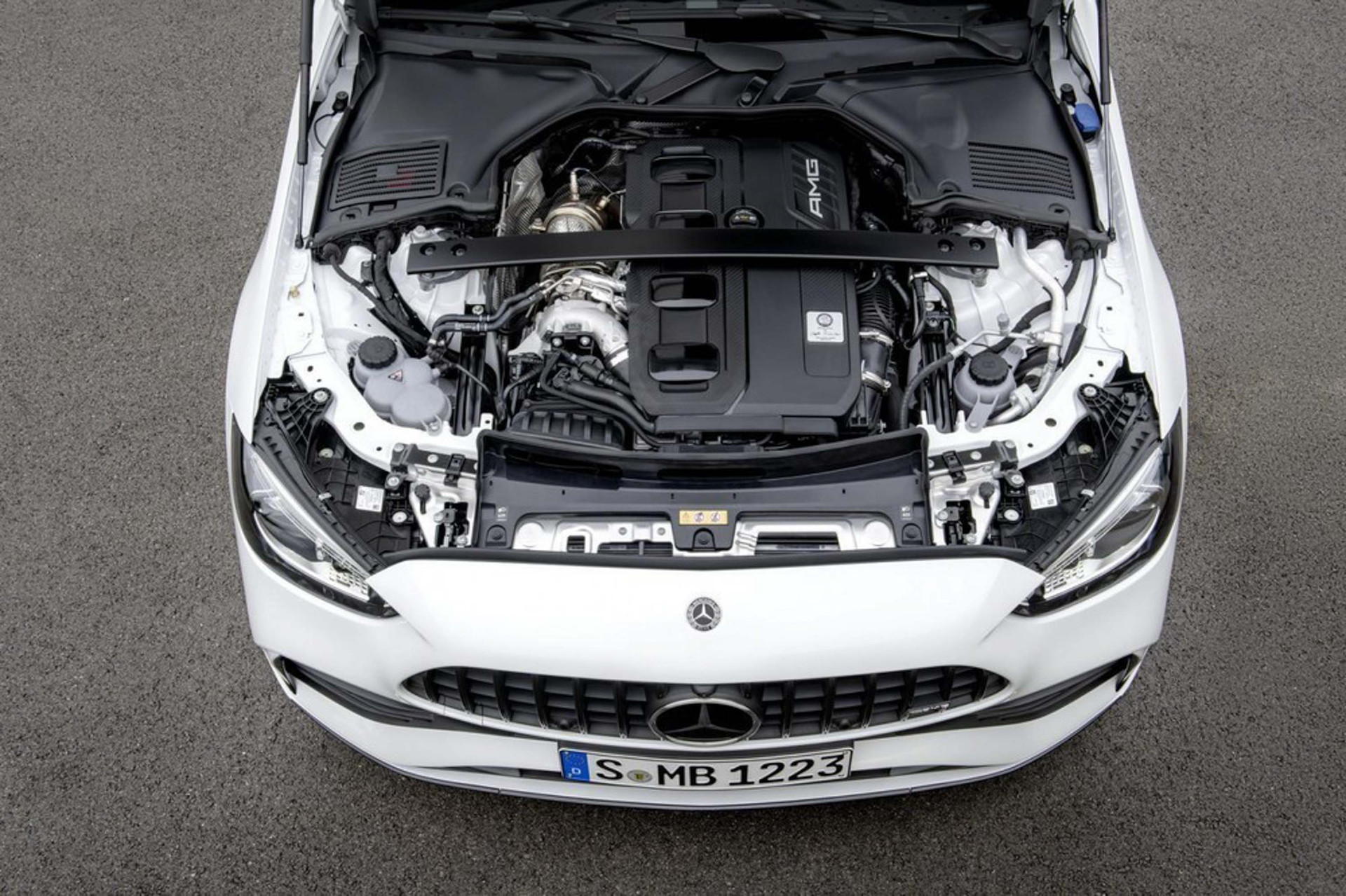 Năm 2023 sẽ lắp ráp Mercedes-AMG C 43 4MATIC+ tại Việt Nam - Ảnh 3.