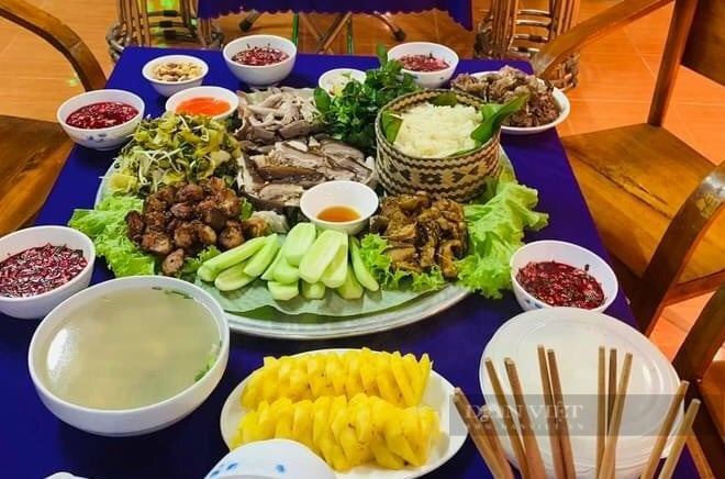 Nông dân bản Lác vùng cao Hòa Bình làm Homestay - Ảnh 6.